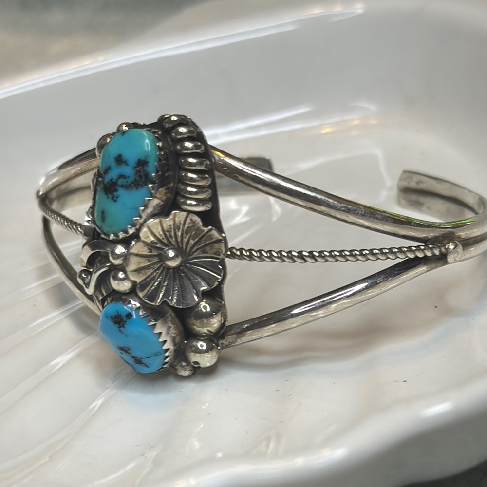 Sterling Silver and Turquoise Gemstone Bracelet with Vintage - Picture 4 of 8